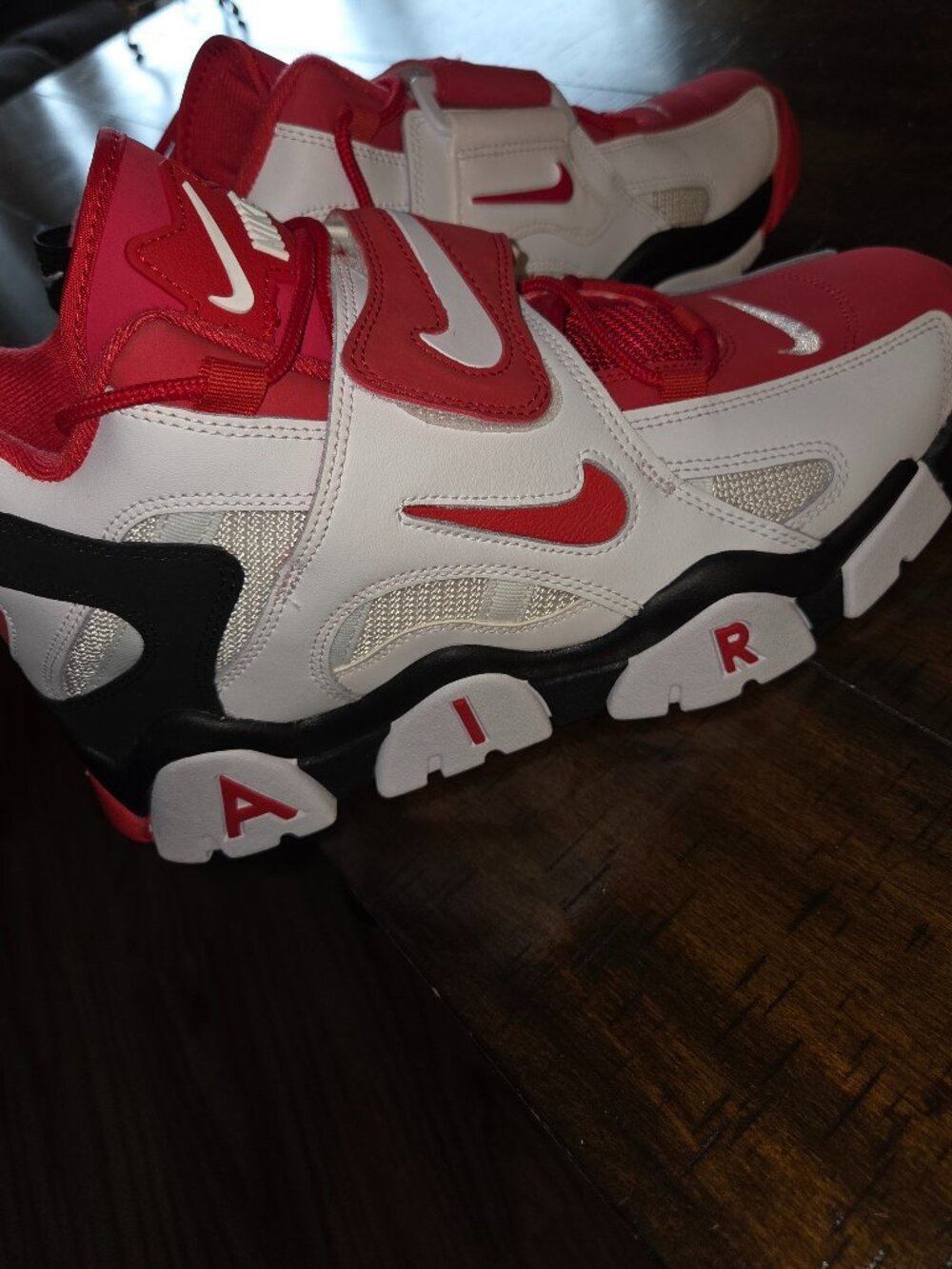 Mens Nike Air Barrage Mid university Red Size 10.5 10.5